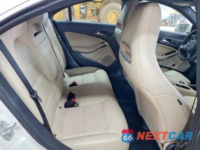 Zdjęcie 10 z 11 samochodu: 2016 MERCEDES-BENZ CLA 250 VIN:WDDSJ4EB4GN377697 - miniatura