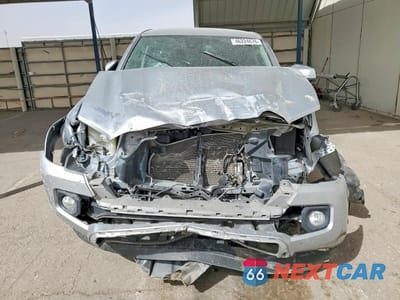 Piąte zdjęcie samochodu w środku: 2022 TOYOTA TACOMA SR5 V6 VIN:3TMAZ5CN3NM167701 - miniatura