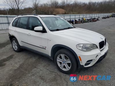 Czwarte zdjęcie samochodu z boku: 2012 BMW X5 XDRIVE35I VIN:5UXZV4C57CL761830 - miniatura