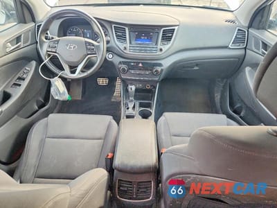 Zdjęcie 8 z 13 samochodu: 2017 HYUNDAI TUCSON NIGHT VIN:KM8J3CA24HU553943 - miniatura