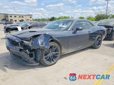 2018 DODGE CHALLENGER SXT 2C3CDZAG9JH310229 - główne zdjęcie licytacji z USA - miniatura