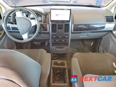 Zdjęcie 8 z 12 samochodu: 2010 DODGE GRAND CARAVAN SXT VIN:2D4RN5D14AR433937 - miniatura
