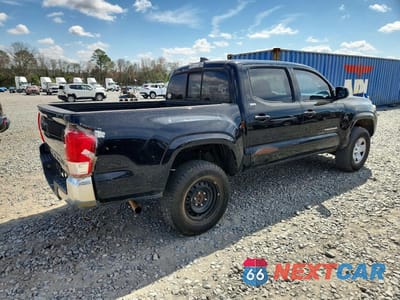 Trzecie zdjęcie samochodu z tyłu: 2017 TOYOTA TACOMA SR5 VIN:5TFAX5GN4HX090657 - miniatura