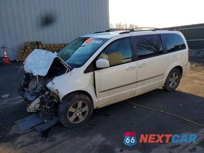 2010 DODGE GRAND CARAVAN SXT 2D4RN5D19AR196717 - główne zdjęcie licytacji z USA - miniatura