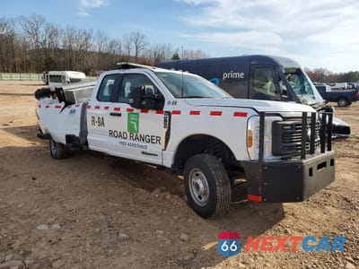 Czwarte zdjęcie samochodu z boku: 2024 FORD F250 SUPER DUTY VIN:1FT7X2BT3REC99884 - miniatura