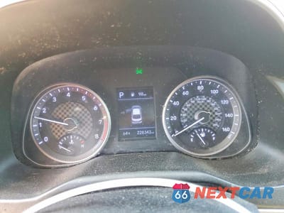 Zdjęcie 9 z 12 samochodu: 2019 HYUNDAI ELANTRA SEL VIN:5NPD84LF0KH402477 - miniatura