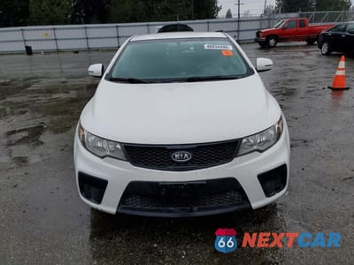 Piąte zdjęcie samochodu w środku: 2013 KIA FORTE EX VIN:KNAFU6A29D5740136 - miniatura