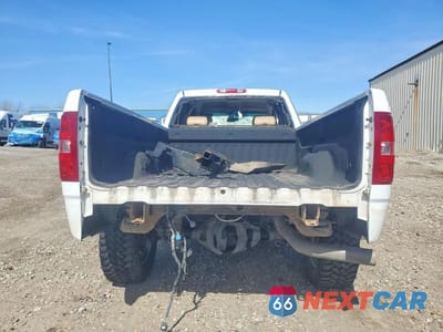 Zdjęcie 6 z 13 samochodu: 2011 GMC SIERRA K3500 SLT VIN:1GT424C89BF128287 - miniatura