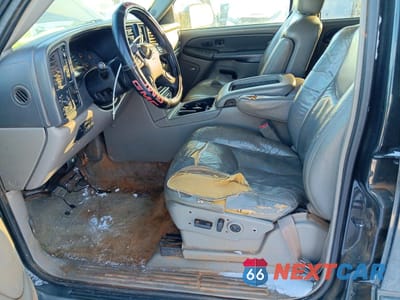 Zdjęcie 7 z 12 samochodu: 2003 GMC YUKON XL K2500 VIN:3GKGK26U33G229775 - miniatura