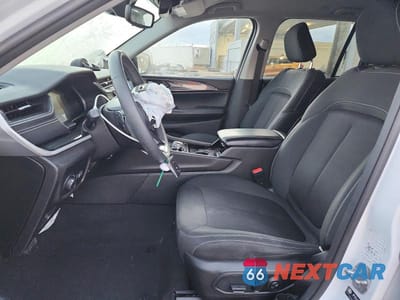 Zdjęcie 7 z 13 samochodu: 2022 JEEP GRAND CHEROKEE LAREDO VIN:1C4RJHAGXN8633564 - miniatura