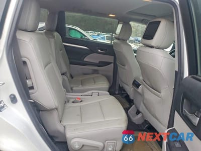 Zdjęcie 11 z 12 samochodu: 2018 TOYOTA HIGHLANDER XLE VIN:5TDKZRFH3JS540778 - miniatura