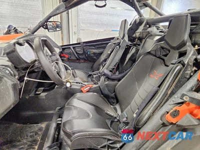 Piąte zdjęcie samochodu w środku: 2019 CAN-AM MAVERICK X3 X DS TURBO R VIN:3JBVDAW40KK000136 - miniatura