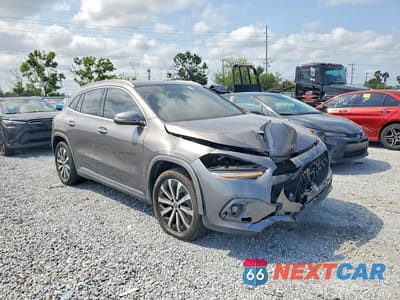 Czwarte zdjęcie samochodu z boku: 2022 MERCEDES-BENZ GLA 250 VIN:W1N4N4GB8NJ341738 - miniatura