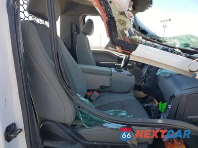 Zdjęcie 10 z 13 samochodu: 2018 FORD F150 VIN:1FTMF1EP4JKD68392 - miniatura