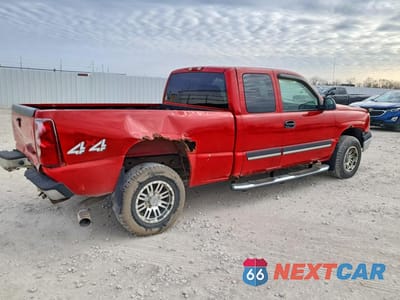 Trzecie zdjęcie samochodu z tyłu: 2003 CHEVROLET SILVERADO K1500 VIN:2GCEK19V031153619 - miniatura