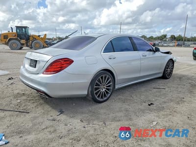 Trzecie zdjęcie samochodu z tyłu: 2015 MERCEDES-BENZ S 550 VIN:WDDUG8CB4FA202213 - miniatura