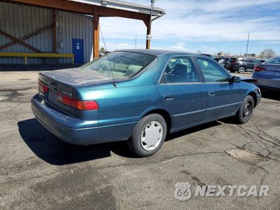 Trzecie zdjęcie samochodu z tyłu: 1998 TOYOTA CAMRY CE VIN:4T1BG22K6WU369361 - miniatura