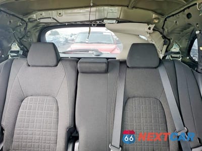 Zdjęcie 10 z 14 samochodu: 2023 HONDA HR-V LX VIN:3CZRZ1H35PM734670 - miniatura