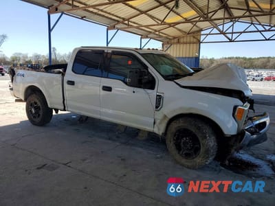 Czwarte zdjęcie samochodu z boku: 2018 FORD F250 VIN:1FT7W2B68JEC48382 - miniatura