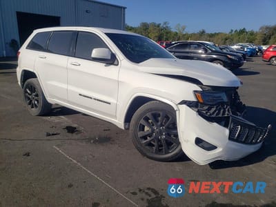 Czwarte zdjęcie samochodu z boku: 2022 JEEP GRAND CHEROKEE LAREDO E VIN:1C4RJFAG8NC148275 - miniatura