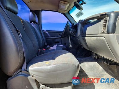 Zdjęcie 10 z 11 samochodu: 2004 GMC NEW SIERRA C1500 VIN:1GTEC14X54Z270465 - miniatura