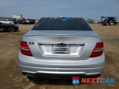 Zdjęcie 6 z 11 samochodu: 2012 MERCEDES-BENZ C 250 VIN:WDDGF4HB2CR191064 - miniatura