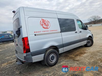 Trzecie zdjęcie samochodu z tyłu: 2021 MERCEDES-BENZ SPRINTER 2500 VIN:W1W4EBHY3MT077981 - miniatura