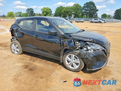 Czwarte zdjęcie samochodu z boku: 2025 NISSAN KICKS PLAY S VIN:3N1CP5BV2SL500622 - miniatura