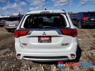 Zdjęcie 6 z 13 samochodu: 2018 MITSUBISHI OUTLANDER SE VIN:JA4J24A53JZ070776 - miniatura