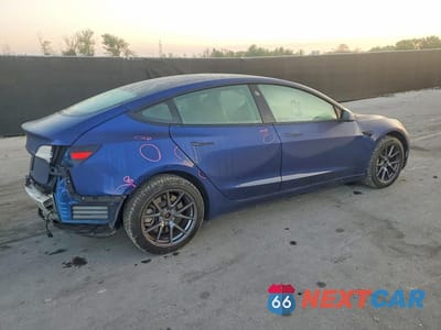 Trzecie zdjęcie samochodu z tyłu: 2021 TESLA MODEL 3 VIN:5YJ3E1EA5MF854656 - miniatura