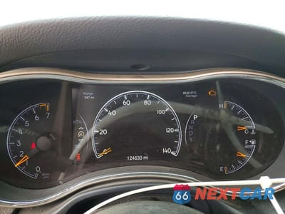 Zdjęcie 9 z 12 samochodu: 2015 JEEP GRAND CHEROKEE LAREDO VIN:1C4RJEAG0FC131546 - miniatura