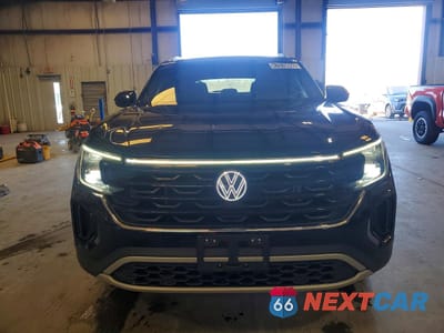 Piąte zdjęcie samochodu w środku: 2025 VOLKSWAGEN ATLAS CROSS SPORT SE VIN:1V2WE2CA8SC200118 - miniatura