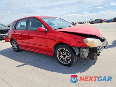 Czwarte zdjęcie samochodu z boku: 2008 KIA SPECTRA SPECTRA5 SX VIN:KNAFE161285013622 - miniatura