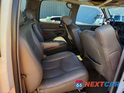 Zdjęcie 11 z 13 samochodu: 2005 CHEVROLET SUBURBAN C1500 VIN:3GNEC16Z15G220976 - miniatura