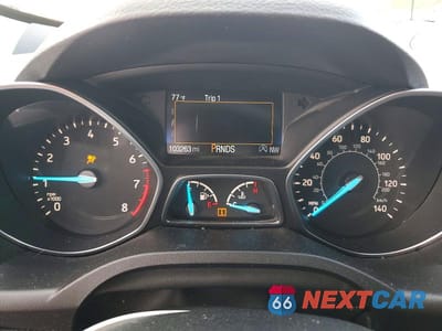 Zdjęcie 9 z 14 samochodu: 2018 FORD ESCAPE SE VIN:1FMCU0GD2JUA96908 - miniatura