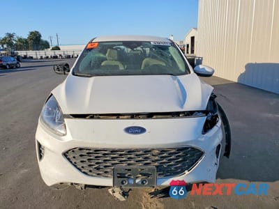 Piąte zdjęcie samochodu w środku: 2021 FORD ESCAPE SE VIN:1FMCU9BZ1MUA22679 - miniatura