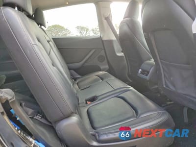 Zdjęcie 10 z 13 samochodu: 2023 TESLA MODEL Y VIN:7SAYGAEE6PF827721 - miniatura