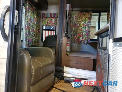 Piąte zdjęcie samochodu w środku: 2017 KEYSTONE HIDEOUT CAMPER VIN:4YDT25228H7209246 - miniatura