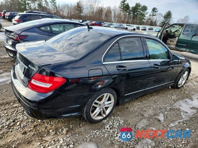 Trzecie zdjęcie samochodu z tyłu: 2014 MERCEDES-BENZ C 300 4MATIC VIN:WDDGF8AB6EA955050 - miniatura