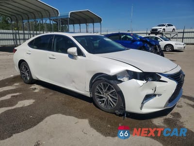 Czwarte zdjęcie samochodu z boku: 2018 LEXUS ES 350 BASE VIN:58ABK1GGXJU117479 - miniatura
