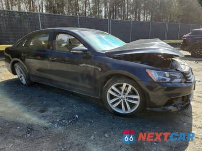 Czwarte zdjęcie samochodu z boku: 2019 VOLKSWAGEN PASSAT WOLFSBURG VIN:1VWLA7A31KC006836 - miniatura