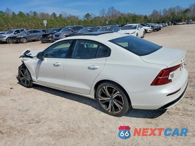 Drugie zdjęcie samochodu z przodu: 2024 VOLVO S60 CORE VIN:7JRL12TK9RG320281 - miniatura