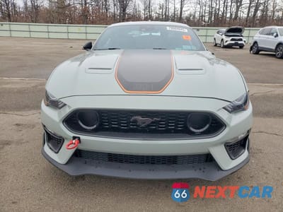 Piąte zdjęcie samochodu w środku: 2021 FORD MUSTANG MACH I VIN:1FA6P8R06M5550082 - miniatura