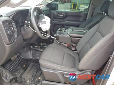 Zdjęcie 7 z 11 samochodu: 2021 CHEVROLET SILVERADO C1500 VIN:3GCNWAEF6MG252618 - miniatura