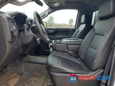 Zdjęcie 7 z 11 samochodu: 2019 CHEVROLET SILVERADO C1500 VIN:3GCNWAEH7KG178639 - miniatura