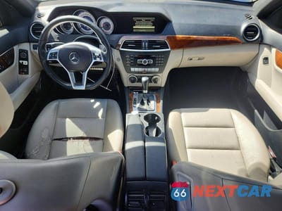 Zdjęcie 8 z 12 samochodu: 2013 MERCEDES-BENZ C 250 VIN:WDDGF4HBXDR264389 - miniatura