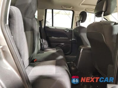 Zdjęcie 11 z 12 samochodu: 2011 JEEP COMPASS SPORT VIN:1J4NF1FBXBD263878 - miniatura