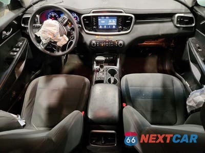 Zdjęcie 8 z 13 samochodu: 2019 KIA SORENTO LX VIN:5XYPGDA31KG535149 - miniatura