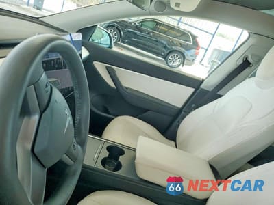 Zdjęcie 9 z 12 samochodu: 2021 TESLA MODEL Y VIN:5YJYGDEE9MF130554 - miniatura