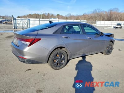 Trzecie zdjęcie samochodu z tyłu: 2021 HYUNDAI ELANTRA SEL VIN:KMHLM4AG7MU182133 - miniatura